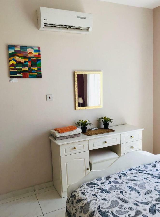 Beautiful Apartment Near The Sea パ フォス エクステリア 写真